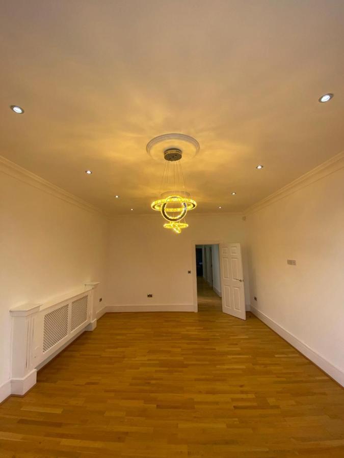 Designer Apartment Apt6 Wolverhampton Bagian luar foto