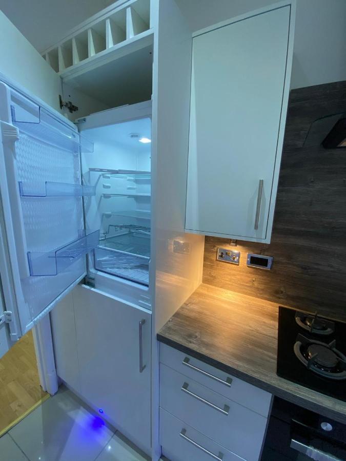 Designer Apartment Apt6 Wolverhampton Bagian luar foto